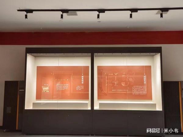 商超收银系统博物馆展柜商场展示柜尺寸定制厂商场展柜家揭秘关键
